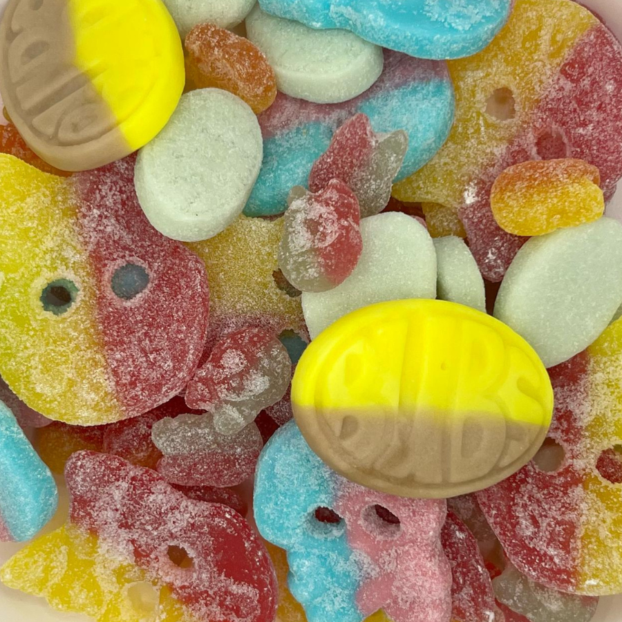 Pick giant cable sweets online